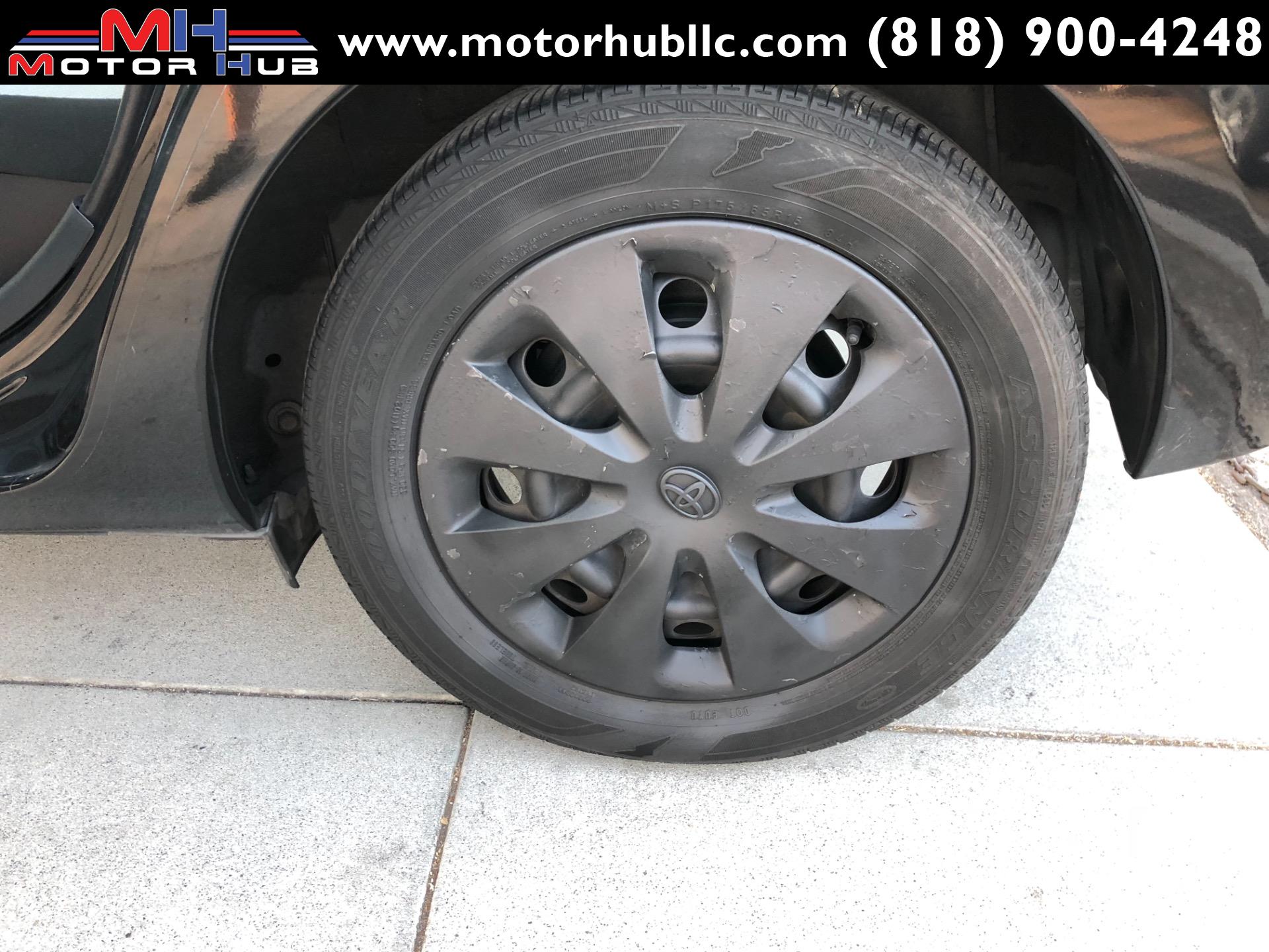 Prius c deals hubcap